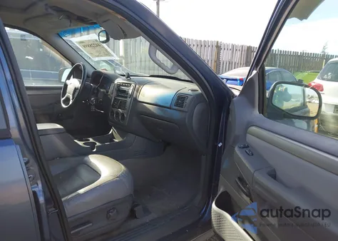 2004 Ford Explorer Nbx/Xlt z USA, uszkodzony, nr VIN 1FMDU73KX4ZA78133